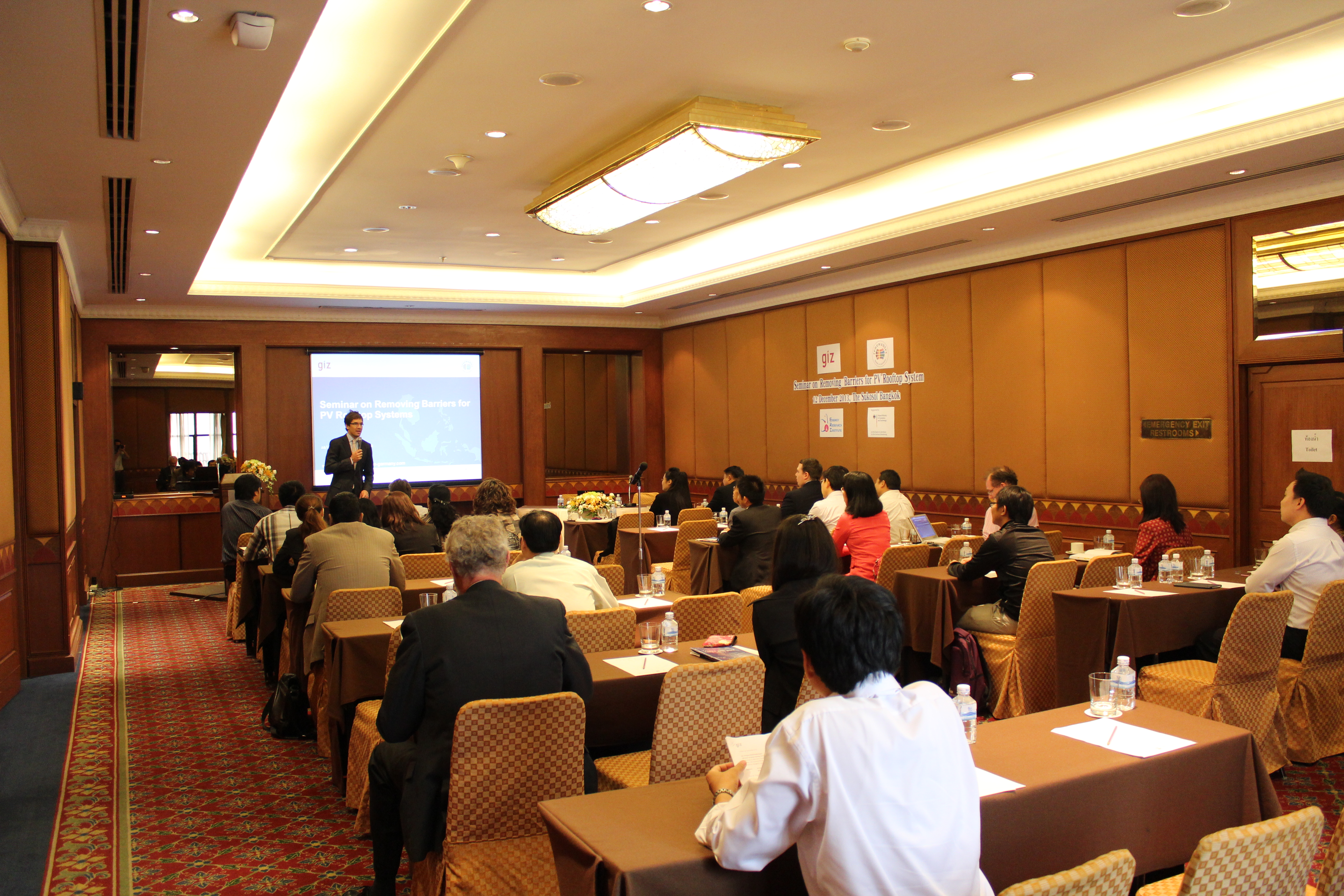 Seminar on Removing Barriers for PV Rooftop System