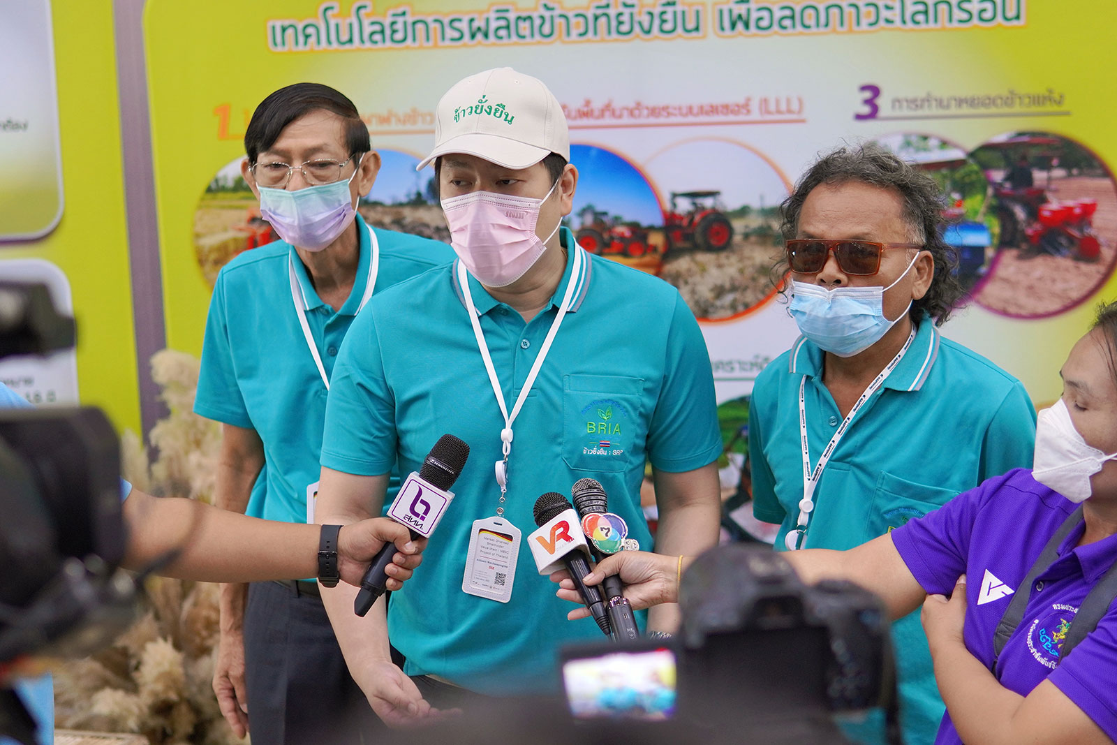 Press interview session (ผู้อำนวยการโครงการ MSVC ประเทศไทยให้สัมภาษณ์สื่อมวลชน)