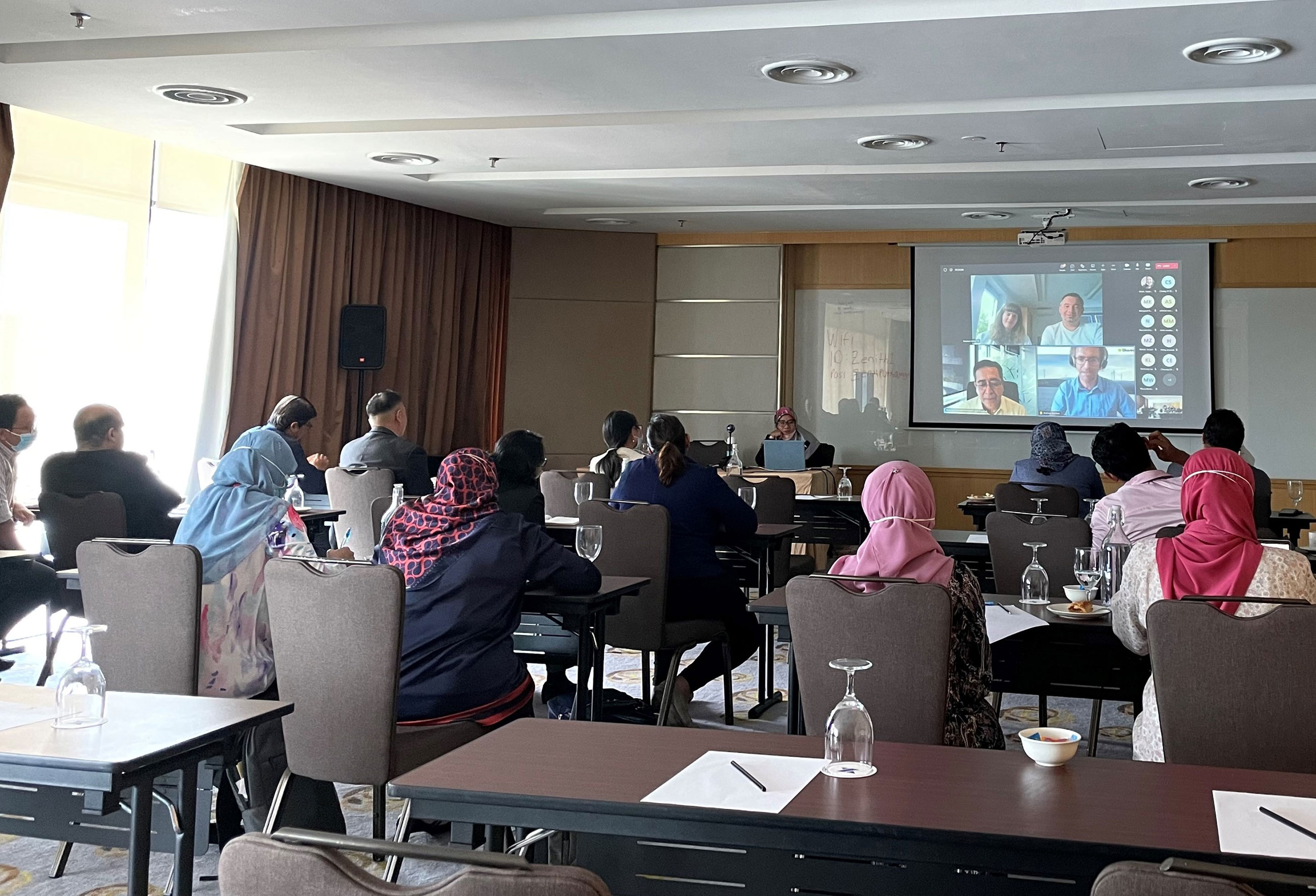 Technical advisory training provided to policymakers from Ministry of Housing and Local Government to draft EPR Policy Framework for Malaysia. (Photo: Nadirah Abd Manaf, GIZ)