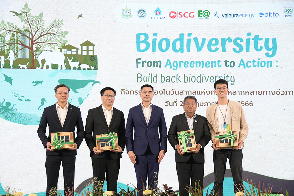 Panellists with the Secretary General of ONEP, Dr. Phirun Saiyasitpanich, at the Bioday 2023 event where a panel discussion on 30x30 and the applicability of OECMs to the Thai context was held.