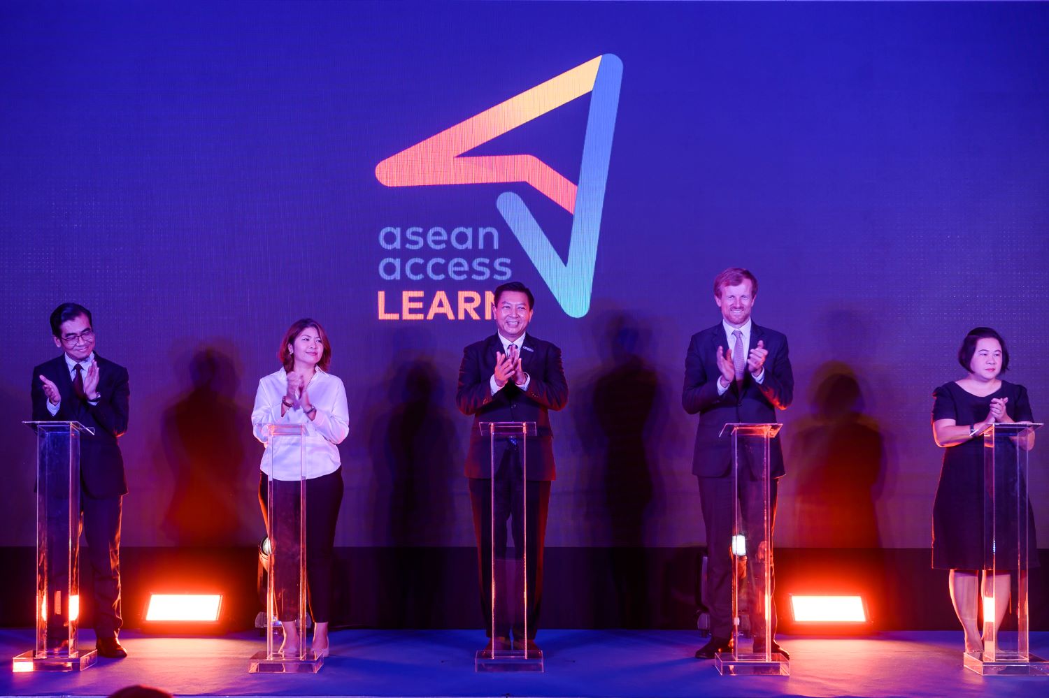 The official launch of ASEAN Access LEARN (พิธีเปิดตัว “อาเซียน แอคเซส เลิร์น” (ASEAN Access LEARN))